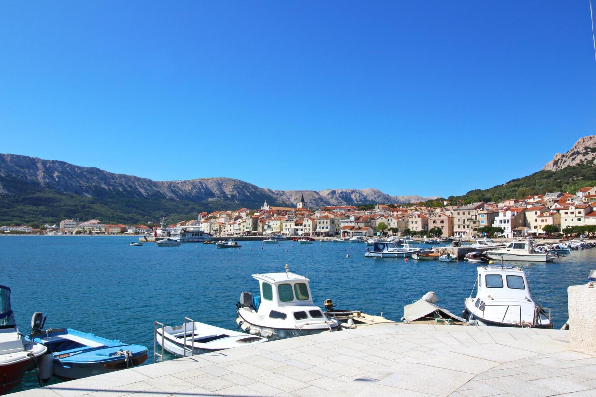Apartments Mikulan Beach Baska  Bagian luar foto