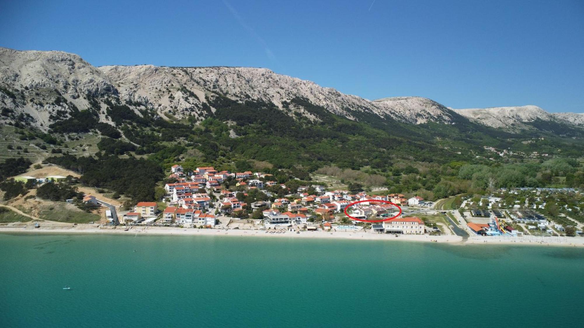 Apartments Mikulan Beach Baska  Bagian luar foto